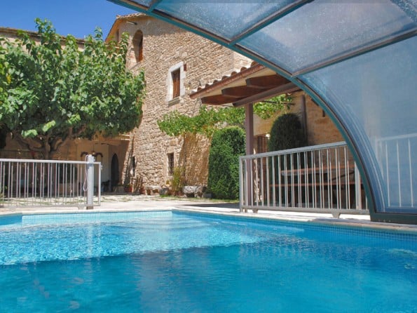 House with private pool